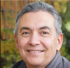 Walter H., Olivaro customer